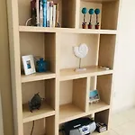 Διαμέρισμα Caiti's Place *