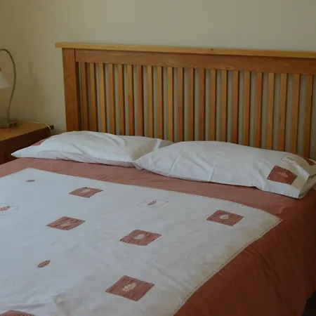 Apartamento Caiti's Place Pafos